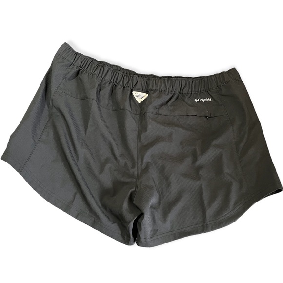 Columbia PFG • Gray|Navy Blue Shorts - Picture 7 of 13